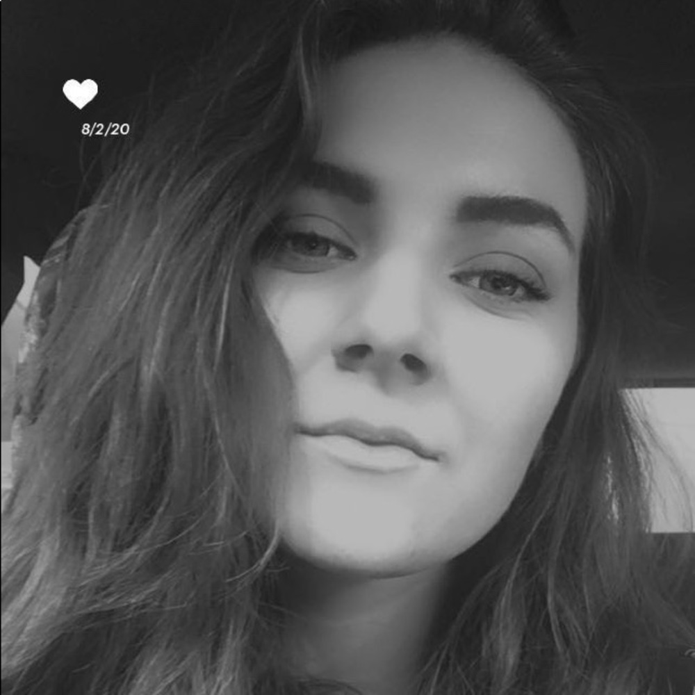 Meet your Posher, Tiffany